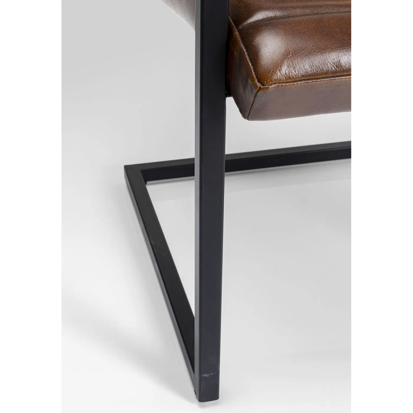 KARE Design Chaise Cantilever Lola Cuir Marron