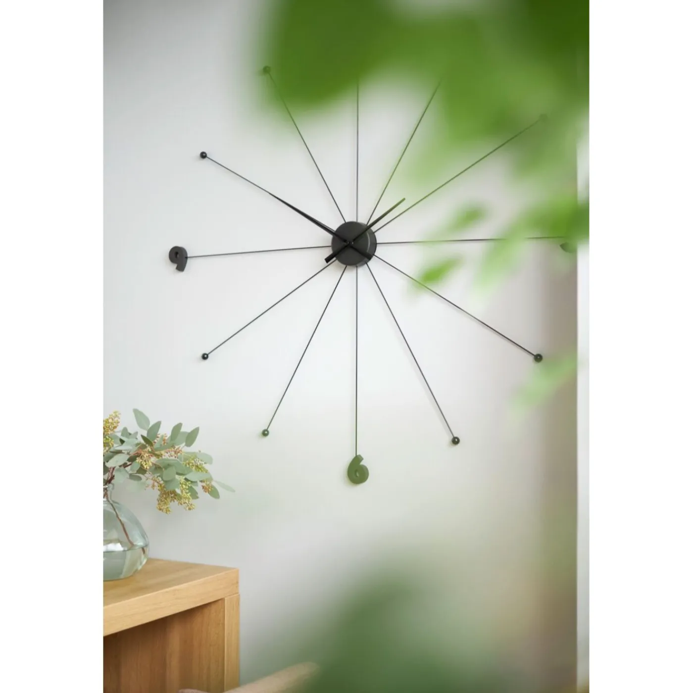 KARE Design Horloge Murale Like Umbrella Noire