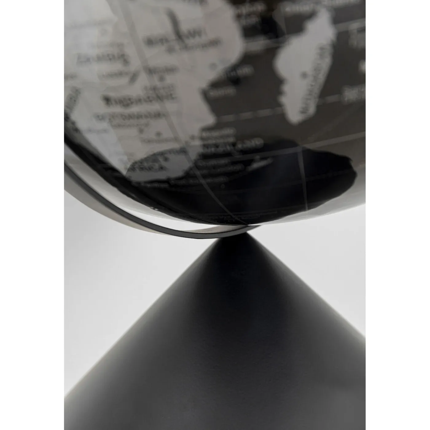 KARE Design Objet Décoratif Globe Top Noir 132Cm