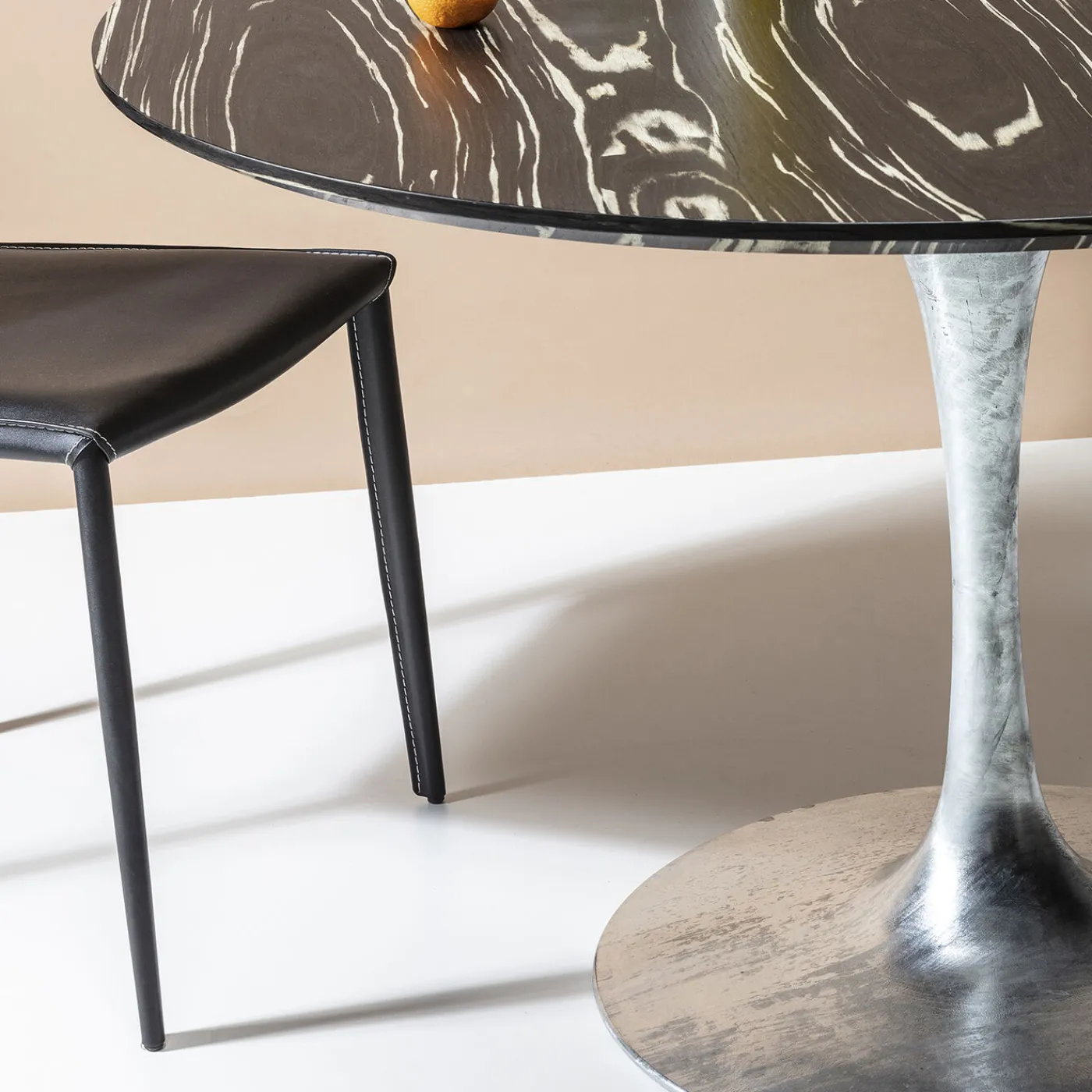 KARE Design Pied De Table Invitation Zinc O60Cm