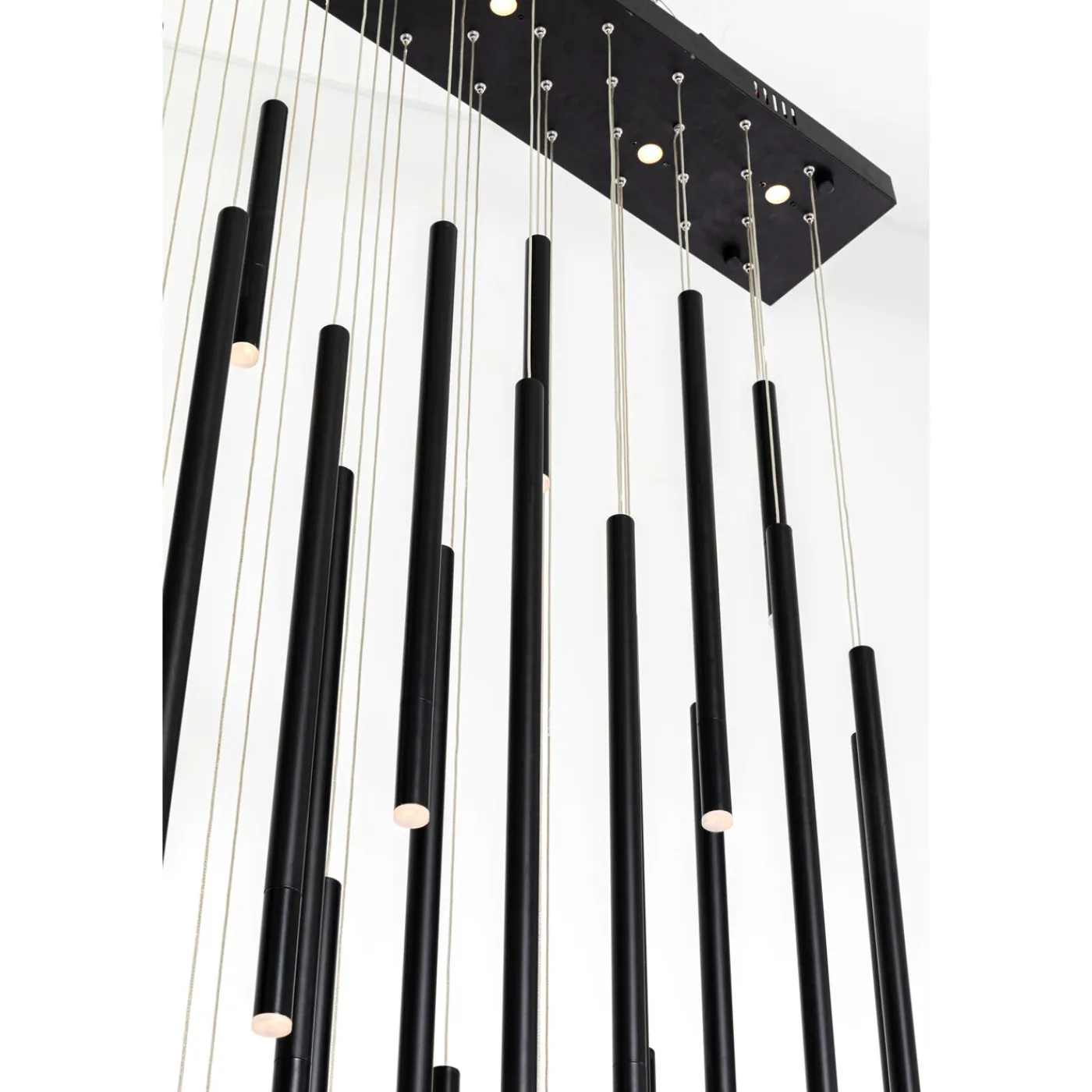 KARE Design Suspension Living Vegas Deluxe Noir Mat Led
