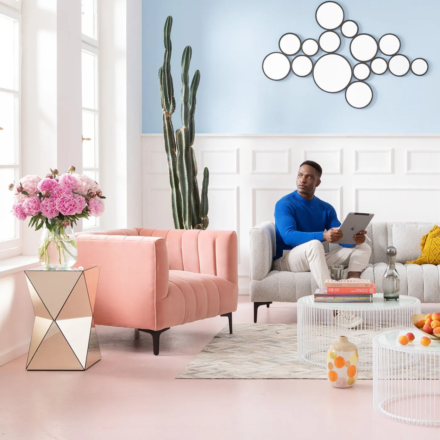 KARE Design Table D Appoint Luxury Triangle Champagne 32X32Cm